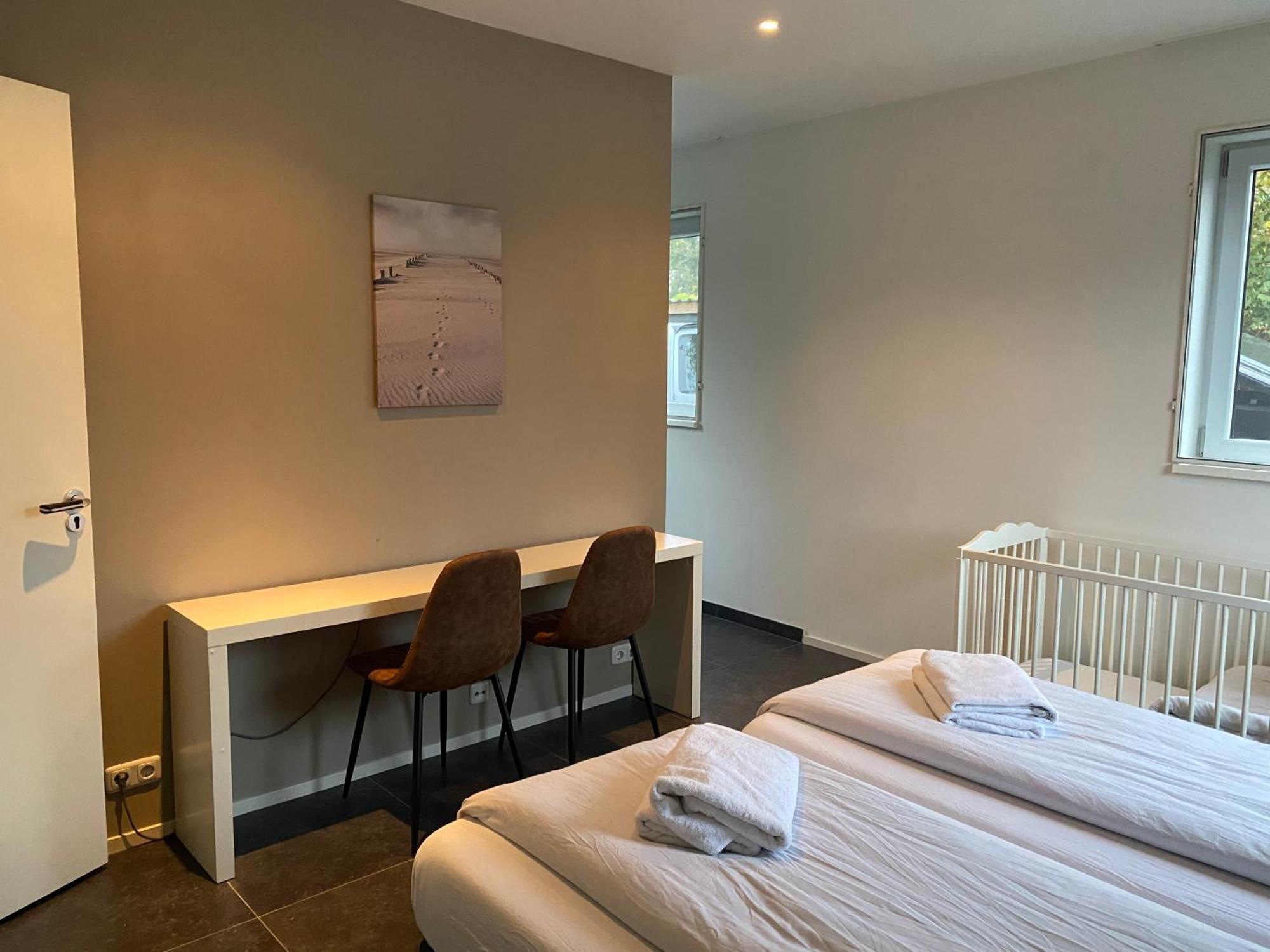 Villa Riverside Met Hottub, Eigen Aanlegsteiger, Zwemtrap, Trampoline En Kano'S Zeewolde Eksteriør billede