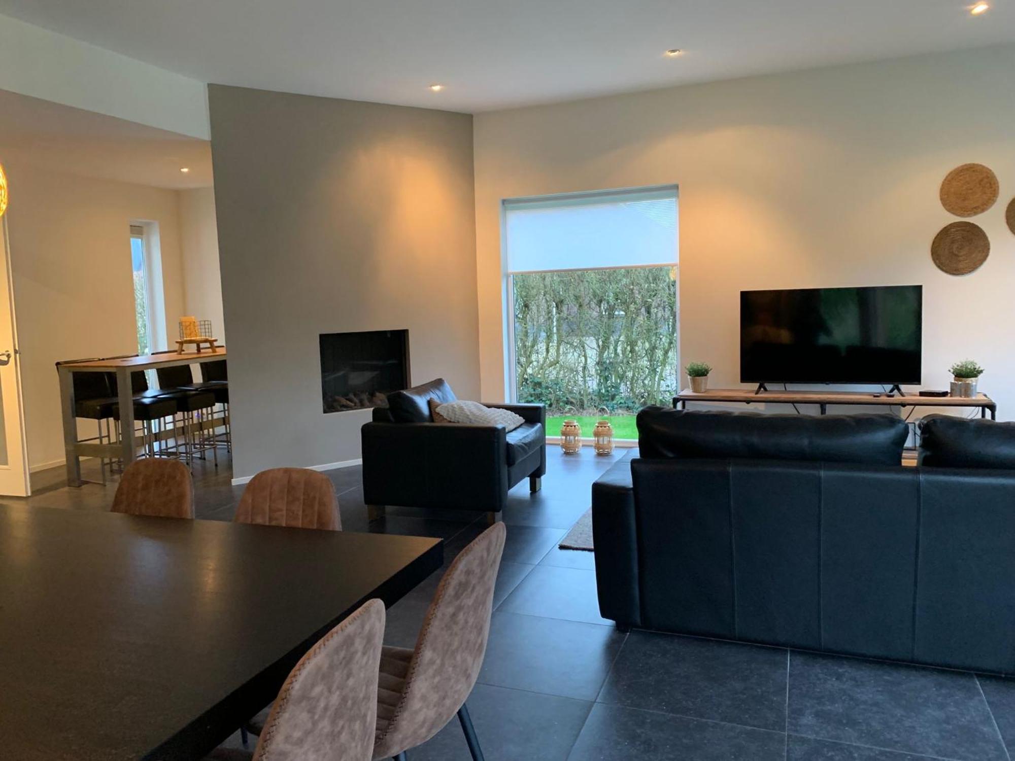 Villa Riverside Met Hottub, Eigen Aanlegsteiger, Zwemtrap, Trampoline En Kano'S Zeewolde Eksteriør billede